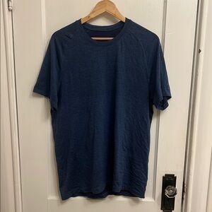 Lululemon men’s metal tech vent shirt SLIMFIT